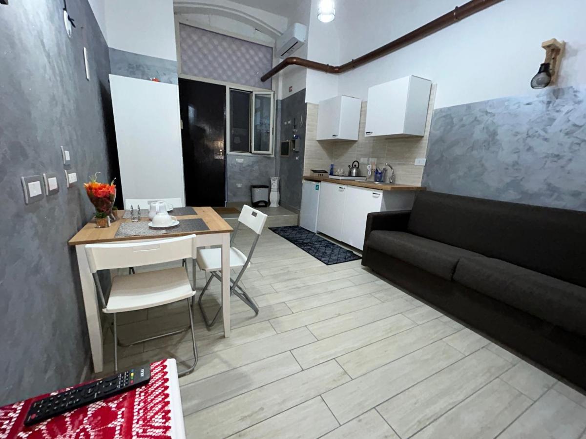 Vico21 Guest House Neapel Exterior foto